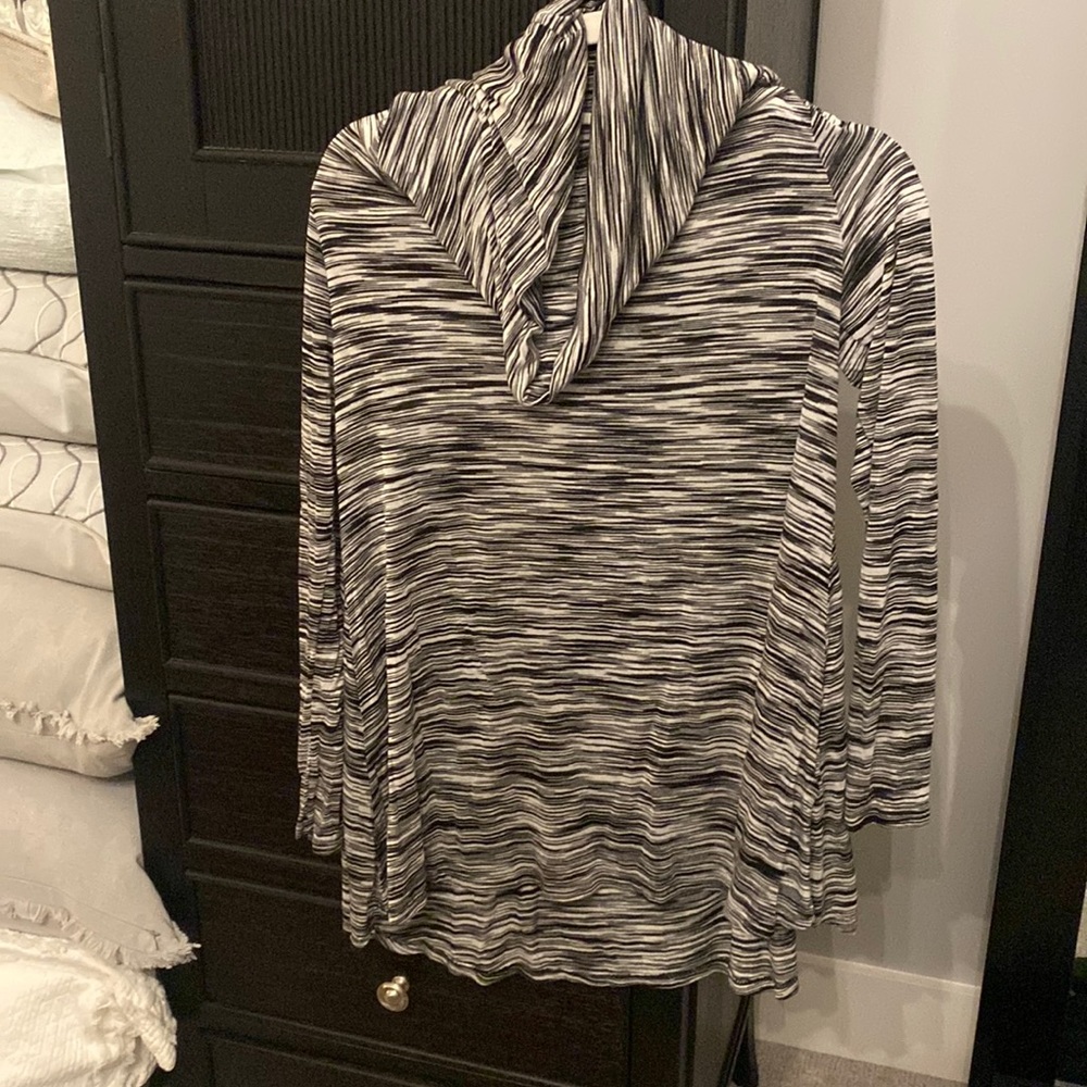 NWT Evereve Le Lis Space Dye Cowl Top Sz M